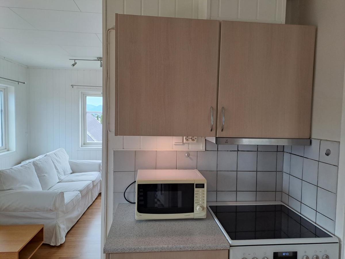 Warm And Cozy Apartment With Panoramic View Above The City Center Тромсьо Екстериор снимка
